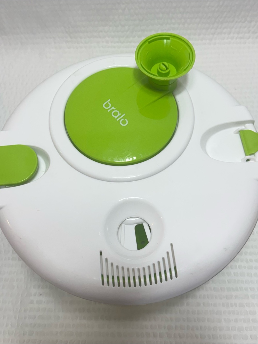 Green Salad Spinner with White Lid by - Picture 2 of 3